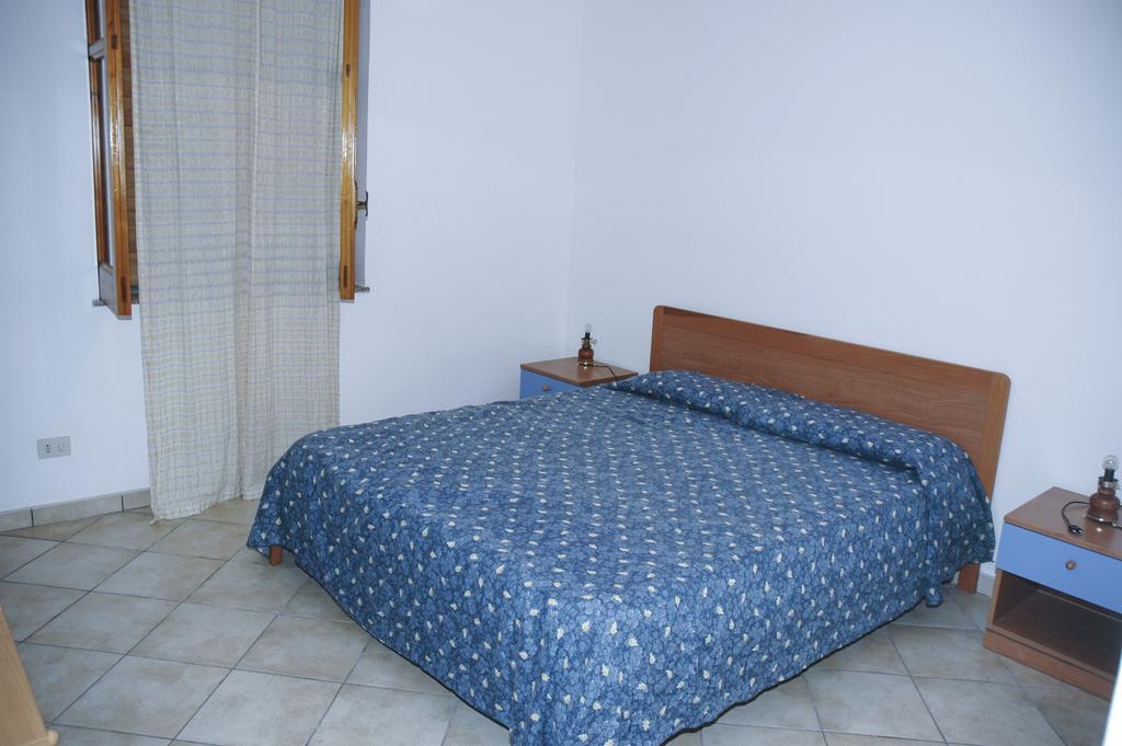 Eolian Residence Lípara Quarto foto